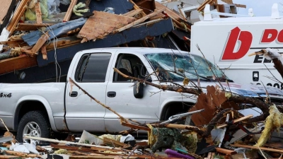 In dem US-Bundesstaat Nebraska haben gleich mehrere Tornados schwere Schäden angerichtet. (Foto: Nikos Frazier/Omaha World-Herald/AP/dpa)