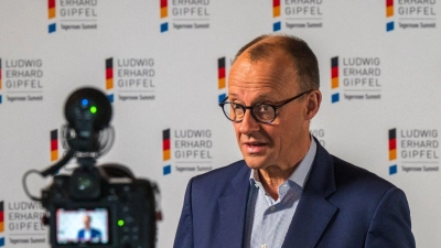 Friedrich Merz, CDU-Vorsitzender, während eines Interviews mit der Deutschen Presse Agentur (dpa). (Foto: Peter Kneffel/dpa)