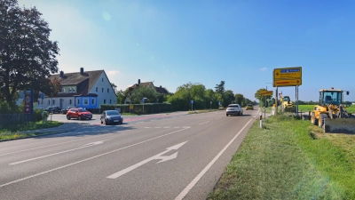 Die Kreuzung in Elpersdorf, wo die Herrieder Straße in die Staatsstraße 1066 einmündet, ist äußerst unfallträchtig. Seit Jahren gibt es Pläne, sie durch einen Kreisverkehr zu entschärfen. (Foto: Irmeli Pohl)