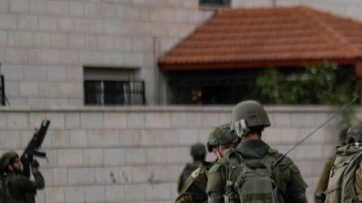 Israelische Soldaten während einer Militäroperation im Westjordanland. (Foto: Majdi Mohammed/AP/dpa)