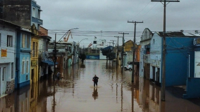 Tagelanger Regen hat die Gegend um Porto Alegre überflutet. (Foto: Carlos Macedo/AP/dpa)
