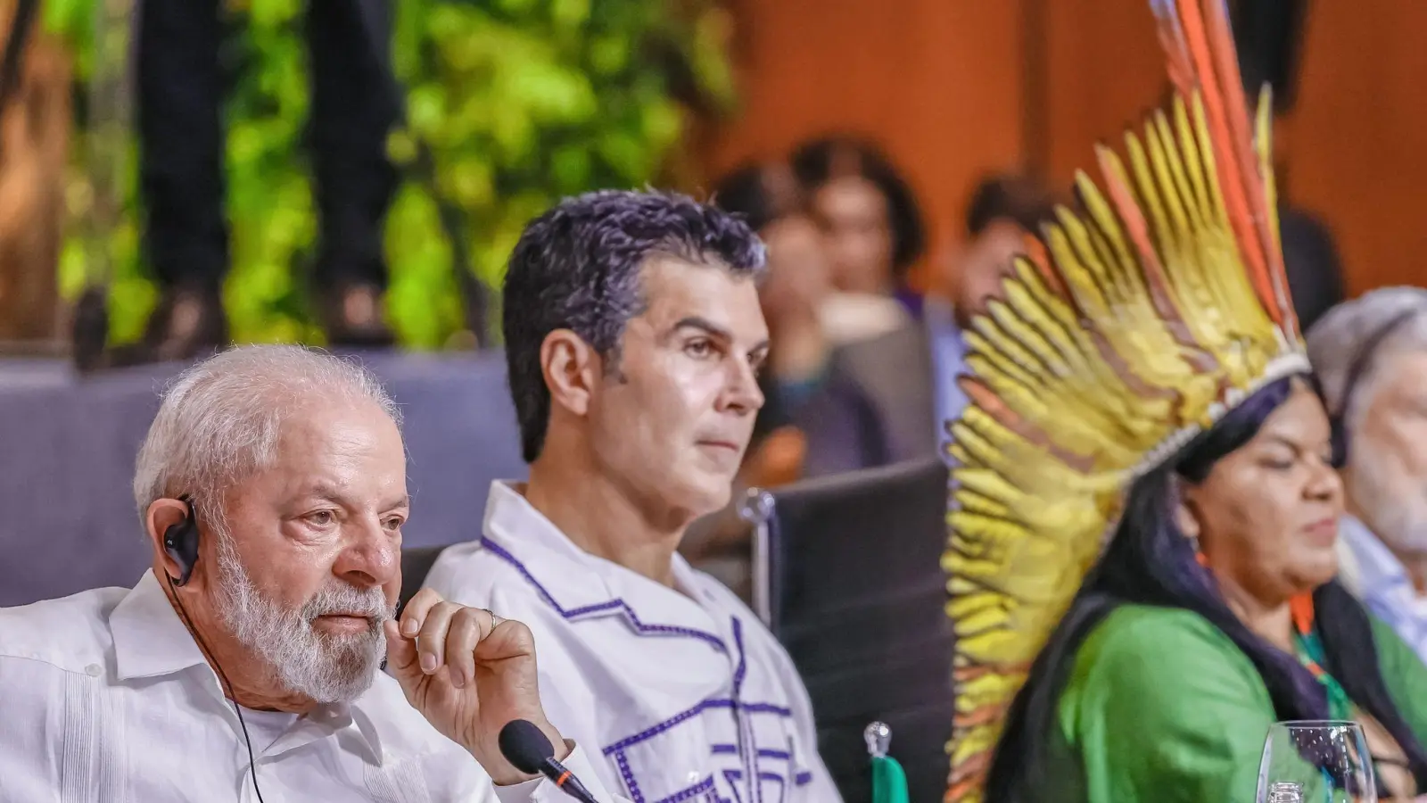 Der brasilianische Präsident Luiz Inácio Lula da Silva (l) hat bei seinem Amtsantritt angekündigt, den Umwelt- und Klimaschutz wieder zu stärken. (Foto: Ricardo Stuckert/Palacio Planato/dpa)