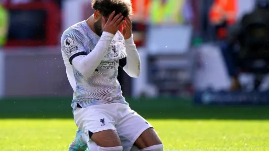 Liverpools Mohamed Salah ärgert sich über eine verpasste Torchance. (Foto: Joe Giddens/PA Wire/dpa)