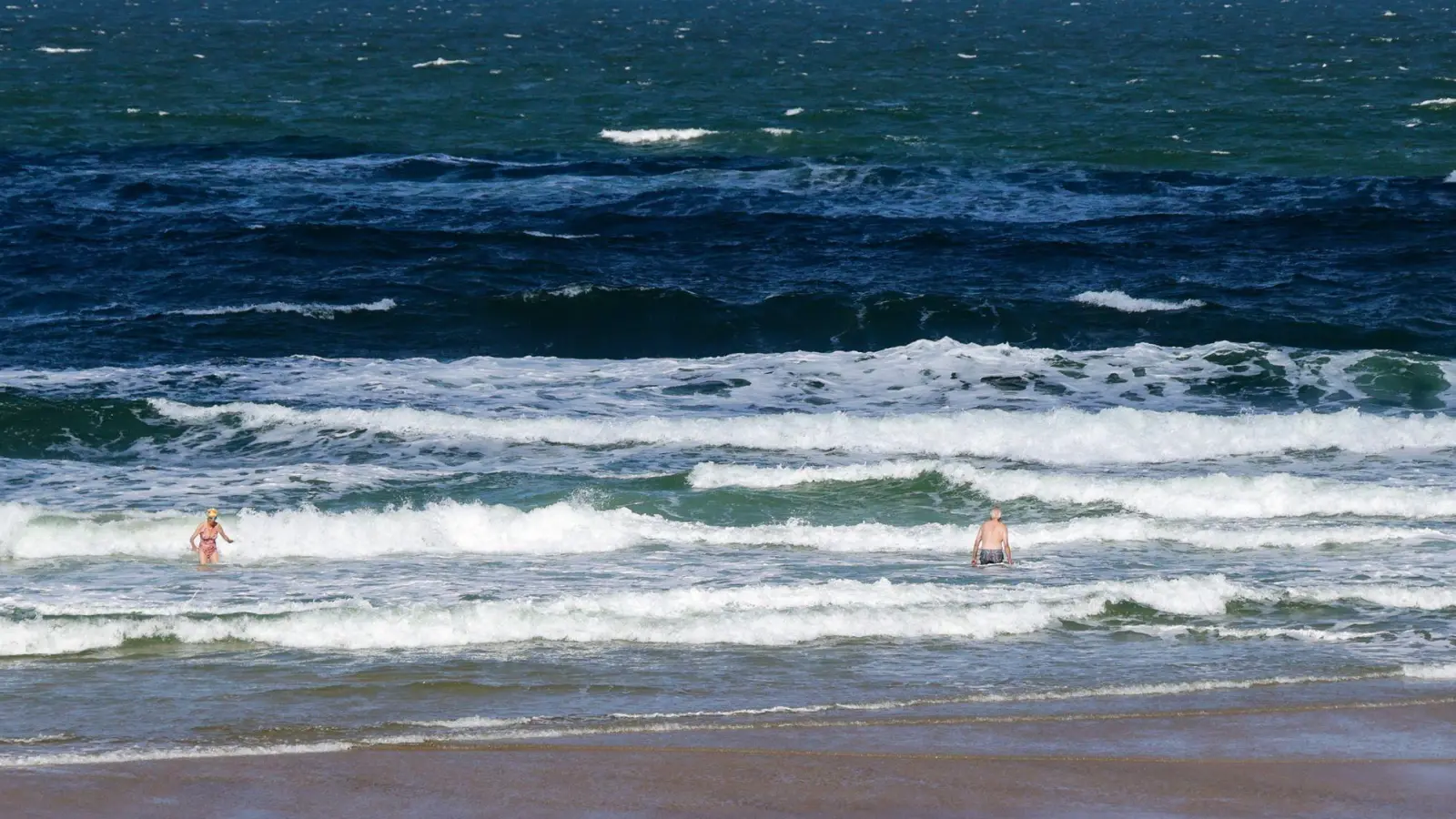 Nicht nur die Durchschnittstemperaturen von Nord- und Ostsee nehmen zu, auch marine Hitzewellen kommen häufiger vor. (Symbolbild) (Foto: Frank Molter/dpa)