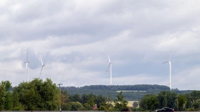 Zum Wochenstart dürfte es vielerorts wolkig am Himmel bleiben. (Foto: Pia Bayer/dpa)