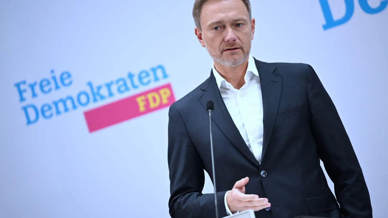 Christian Lindner, FDP-Bundesvorsitzender, gibt nach der FDP-Präsidiumssitzung eine Pressekonferenz zur Bürgerschaftswahl in Bremen. (Foto: Britta Pedersen/dpa/Archivbild)