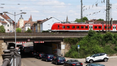 Die S-Bahnen zwischen Crailsheim und Ansbach fahren alle zwei Stunden. Doch am genauen Zeitplan stören sich etliche Nutzer. (Foto: Johannes Hirschlach)