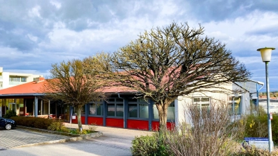 Das MVZ im Ärztehaus Südhang ist ein wichtiger Bestandteil der medizinischen Versorgung in Dinkelsbühl. Auf Gerüchte über eine aktuell bevorstehende Auflösung des Standortes hat ANregiomed reagiert. (Foto: Martina Haas)