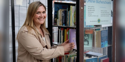 Julia Hanel schreibt als Lilly Lucas und landete mit ihrem aktuellsten Buch „This could be Home“ auf Platz 1 der Spiegel-Bestsellerliste. Sie stammt aus Leutershausen. (Foto: Antonia Müller)