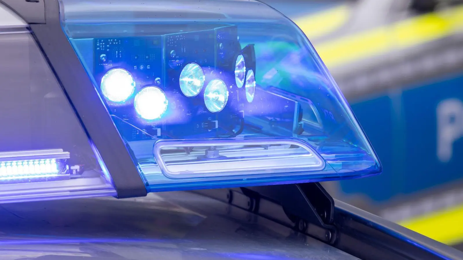 Die Frau blieb unverletzt. (Symbolbild) (Foto: Daniel Karmann/dpa)