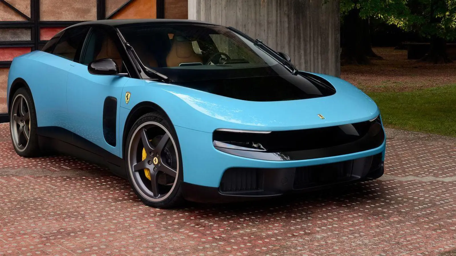 Ferraris Zeitenwende: Mit dem Luce präsentiert Ferrari sein erstes rein elektrisches Modell. (Foto: Ferrari/dpa-tmn)