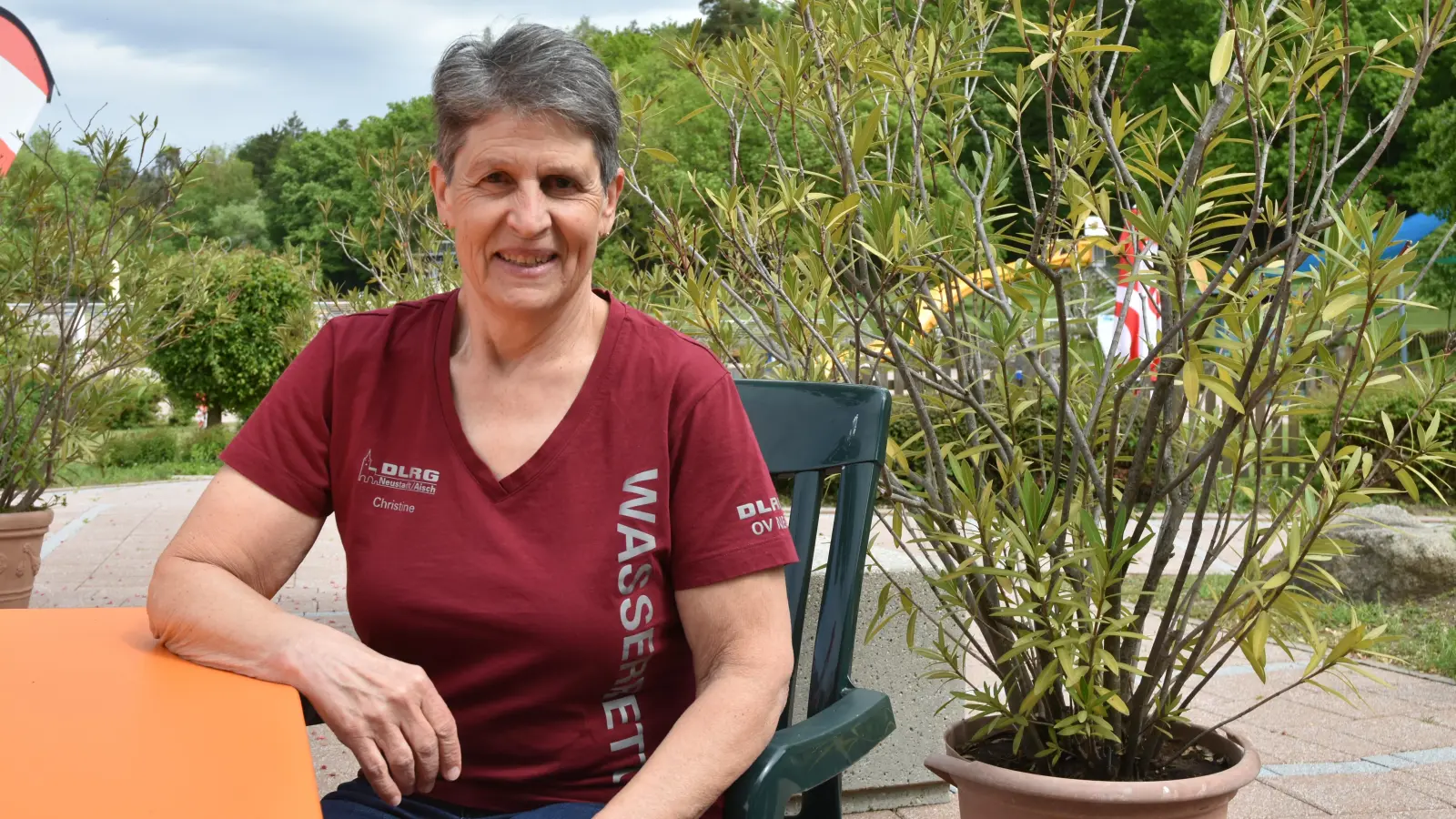 Die Kontinuität „und vielleicht mein Sternzeichen” hatten Christine Baum Spitzenplätze im Rettungsschwimmen erzielen lassen. Vor 60 Jahren hatte sie im Waldbad ihre erste Schwimmstunde. (Foto: Anita Dlugoß)
