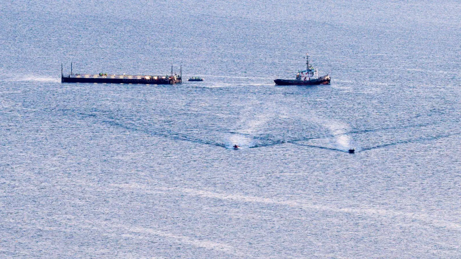Am Morgen war der Verband südöstlich vor Fehmarn. (Foto: Bodo Marks/dpa)