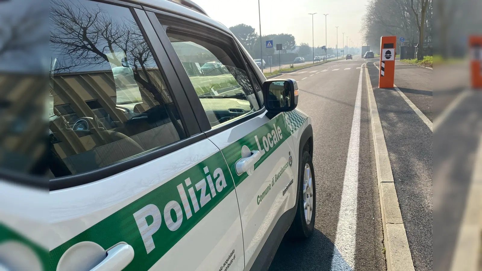 Auch vielen deutschen Urlaubern bekannt: Blitzer-Säulen in Italien. (Archivbild)  (Foto: Gemeindeverwaltung Buccinasco/dpa)