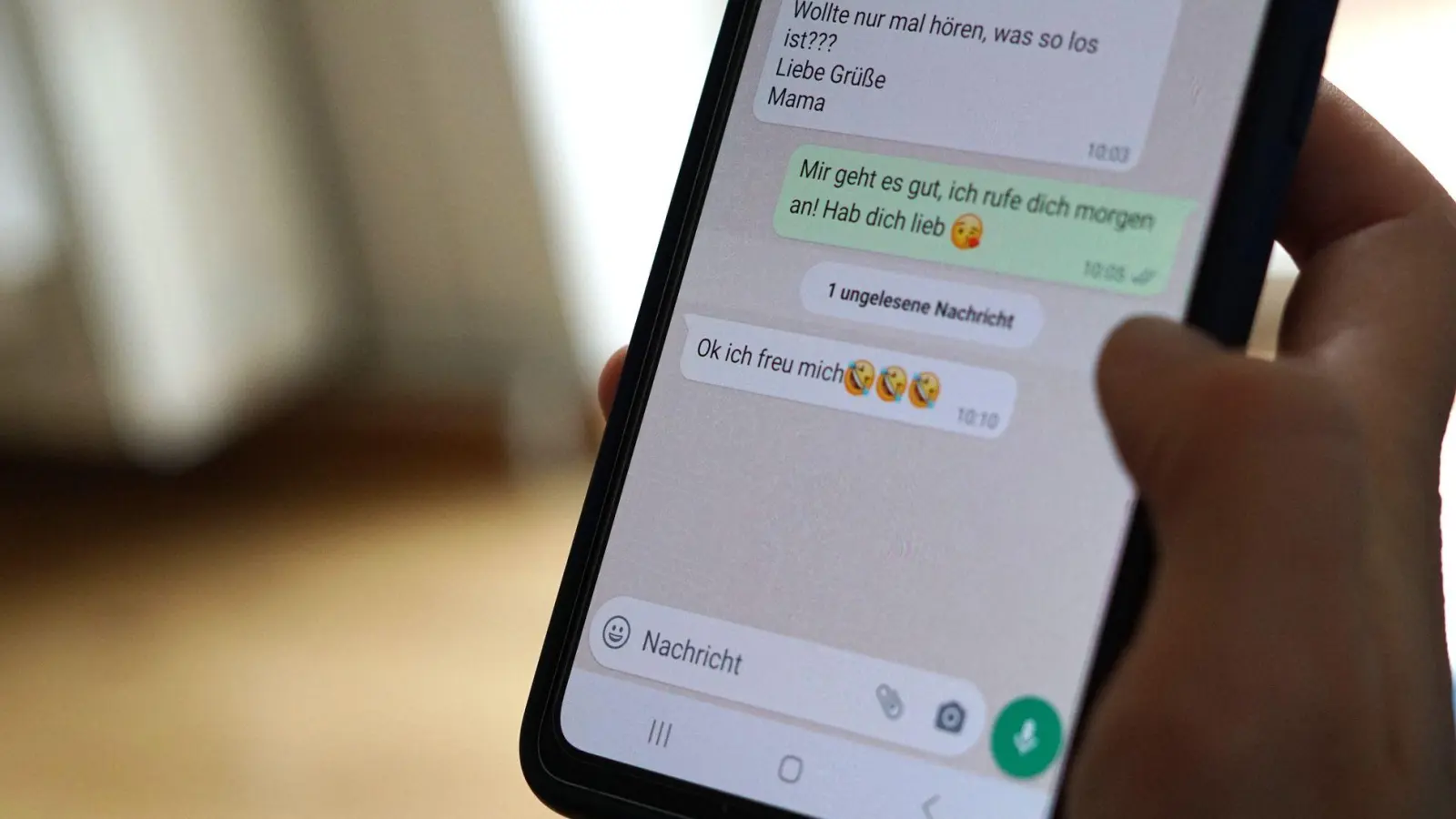 Mit der neuen Passkey-Verschlüsselung will Whatsapp die Chat-Backups vereinfachen. (Foto: Weronika Peneshko/dpa/dpa-tmn)