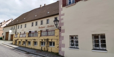 Nach dem Grundsatzbeschluss im Februar soll das Brauereiprojekt in Merkendorf nun mit höchster Priorität vorangetrieben werden. (Foto: Robert Maurer)