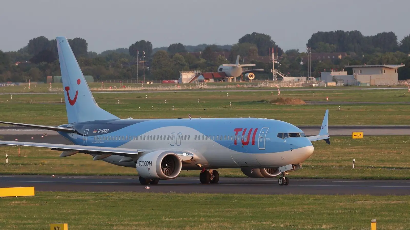 Im Prozess um die Rollfeld-Blockade in Düsseldorfe fiel das Urteil. (Archivbild) (Foto: David Young/dpa)