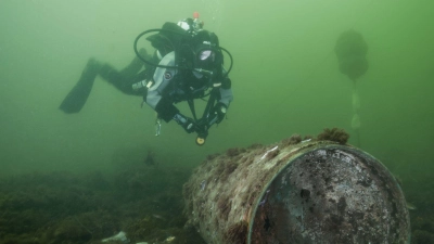 Für den Experten Jens Greinert ist eine Bergung der Munitionsaltlasten aus den küstennahen Ostseegewässern in Deutschland bis Ende der 2040er Jahre möglich. (Symbolbild) (Foto: Jana Ulrich/Forschungstauchzentrum CAU Kiel/dpa)