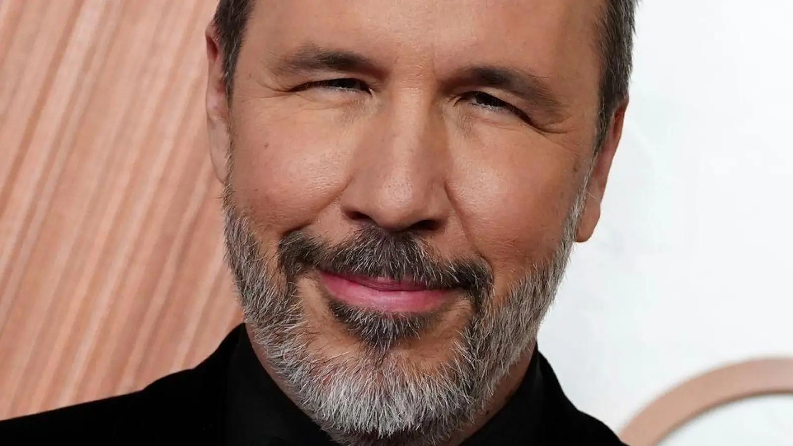 Einen neuen Regisseur gibt es schonmal: Villeneuve dreht den nächsten Bond-Streifen.  (Foto: Jordan Strauss/Invision/AP/dpa)