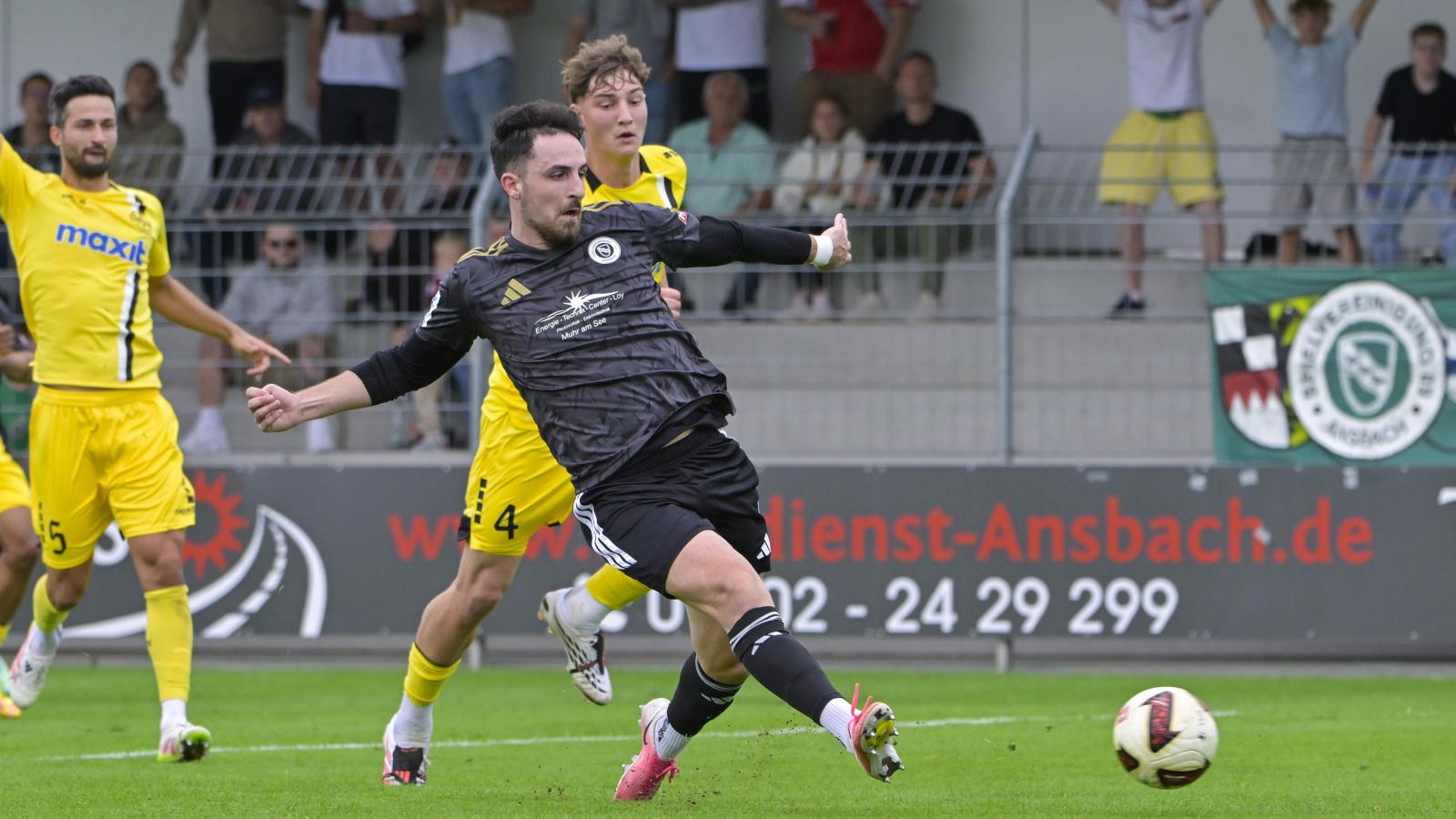 With a lot of luck, but no matter: SpVgg Ansbach secures their first win ...