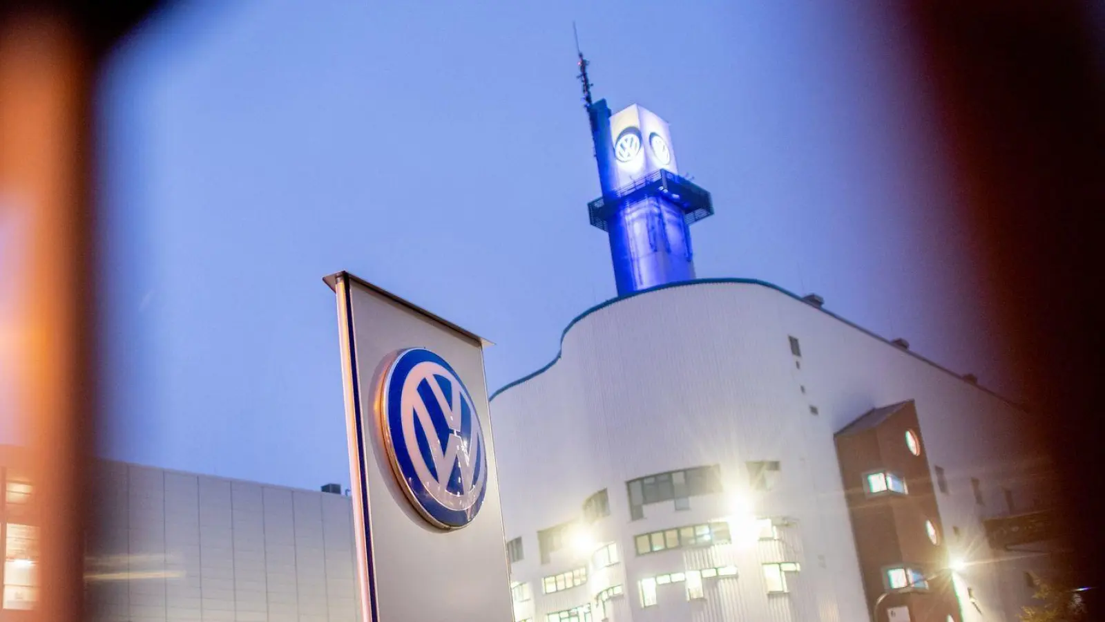 Zuletzt war vor allem über die Zukunft des VW-Werks in Osnabrück spekuliert worden. (Archivbild) (Foto: Hauke-Christian Dittrich/dpa)