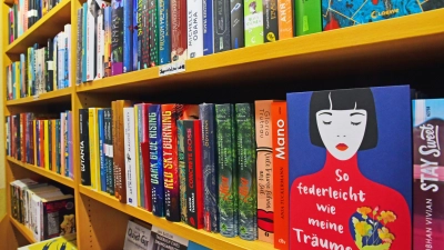 Egal ob in gedruckter oder digitaler Form: Das Angebot der Gemeindebücherei erfreut sich großer Beliebtheit bei den Bürgern in Neuendettelsau. (Foto: Sarina Schwinn)