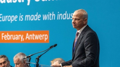 BASF-Chef Markus Kamieth zeigte sich unzufrieden mit der  (Foto: Jonas Roosens/Belga/dpa)