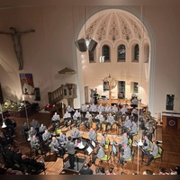 Das Heeresmusikkorps aus Veitshöchheim spielte in der Dinkelsbühler St.-Pauls-Kirche. Der Erlös ist für die Jugendarbeit der Knabenkapelle bestimmt. (Foto: Martina Haas)