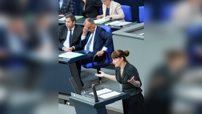 Die Enthaltung der Linken verändert die Ausgangslage für die Abstimmung am Freitag. (Foto: Michael Kappeler/dpa)