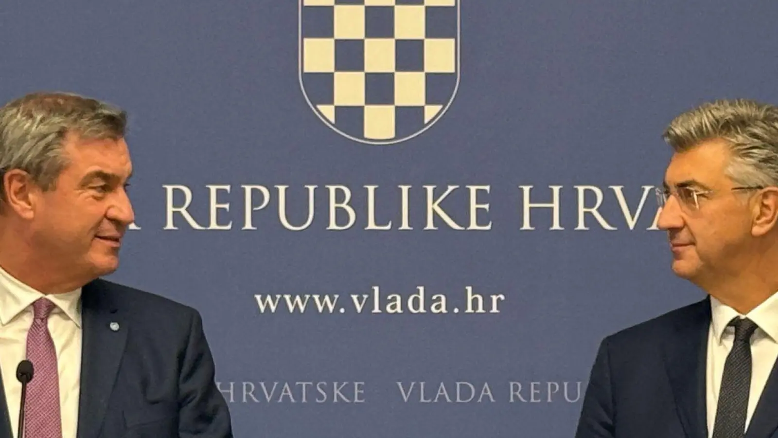 Markus Söder (l) trifft in Zagreb den kroatischen Premierminister Andrej Plenković. (Foto: Christoph Trost/dpa)