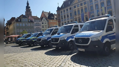 Die Polizei ist weiter auf der Suche nach Beweismitteln. (Archivbild) (Foto: Pia Bayer/dpa)