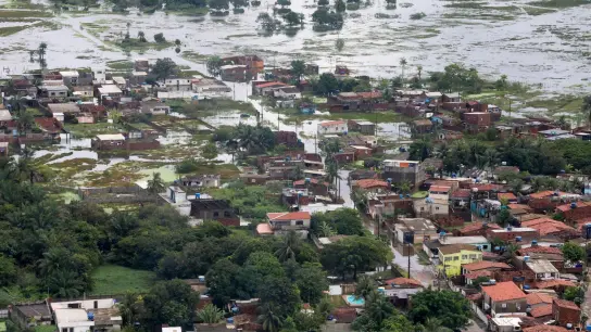 Nach heftigen Regenfällen ist ein Gebiet im Bundesstaat Pernambuco überschwemmt. (Foto: Clauber Cleber Caetano/Brazil's Presidential Press Office/AP/dpa)