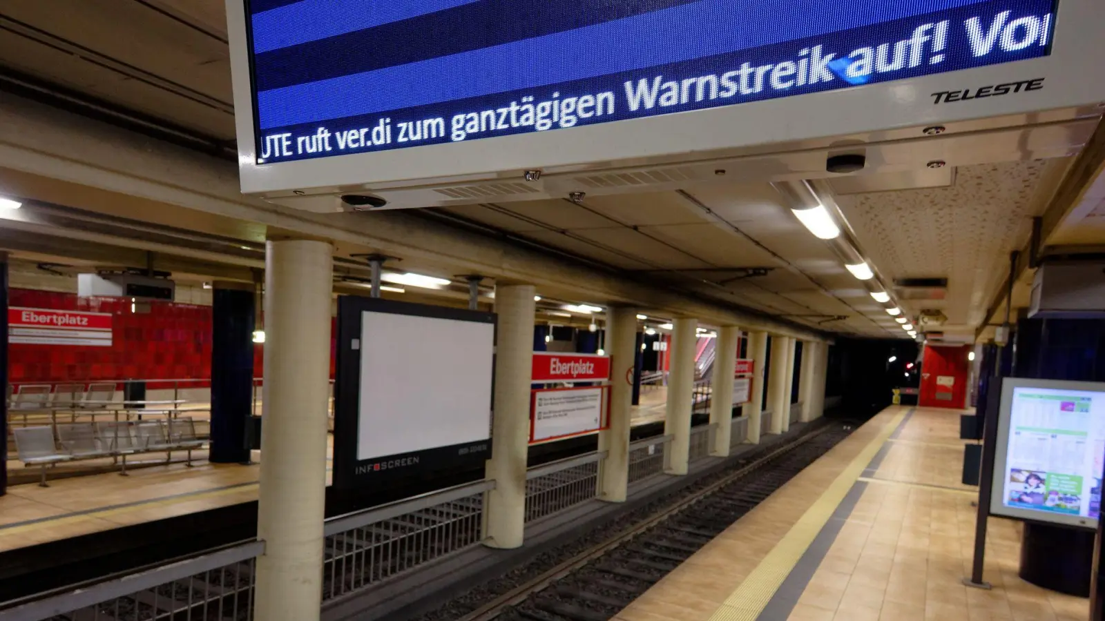 Für Millionen Arbeitnehmerinnen und Arbeitnehmer dürfte es stressig werden - sie müssen trotzdem pünktlich am Arbeitsplatz erscheinen. (Foto: Henning Kaiser/dpa)