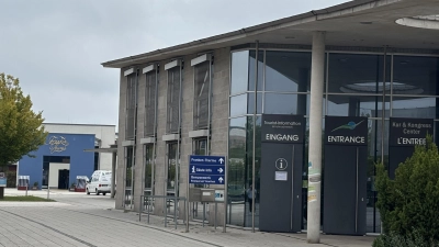 Wurden bei der KKT früher Bilanzen falsch geführt? Das zumindest behaupten Bürgermeister Jürgen Heckel und KKT-Chefin Birgit Grübler, für die Zeit, in der die Abrechnung von der Franken Therme durchgeführt wurde. (Archivbild: Katrin Merklein)