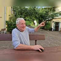 Fritz Ammon erinnert sich gern an die Feste, die früher in der Gotzenmühle gefeiert wurden. (Foto: Andrea Walke)