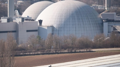Das AKW Neckarwestheim soll ebenso wie das Kraftwerk Isar 2 nötigenfalls einen zusätzlichen Beitrag im Stromnetz in Süddeutschland leisten. (Foto: Sebastian Gollnow/dpa)