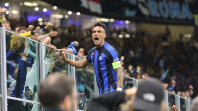 Lautaro Martínez schießt Inter Mailand ins Finale der Champions League. (Foto: Oliver Weiken/dpa)