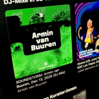 Mehr als 120 Sets aus den vergangenen vier Jahren finden sich in der Rubrik „DJ-Mixe in 3D-Audio“. (Foto: Franziska Gabbert/dpa-tmn)