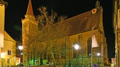 Die Kirche St. Johannis in der Altstadt: Soll man sie am Abend beleuchten oder nicht? (Archivfoto: Jim Albright)