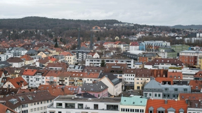 Bleibt Thomas Ebersberger Bayreuths OB? Oder setzt sich Andreas Zippel in der Stichwahl durch? (Symbolbild) (Foto: Daniel Vogl/dpa)