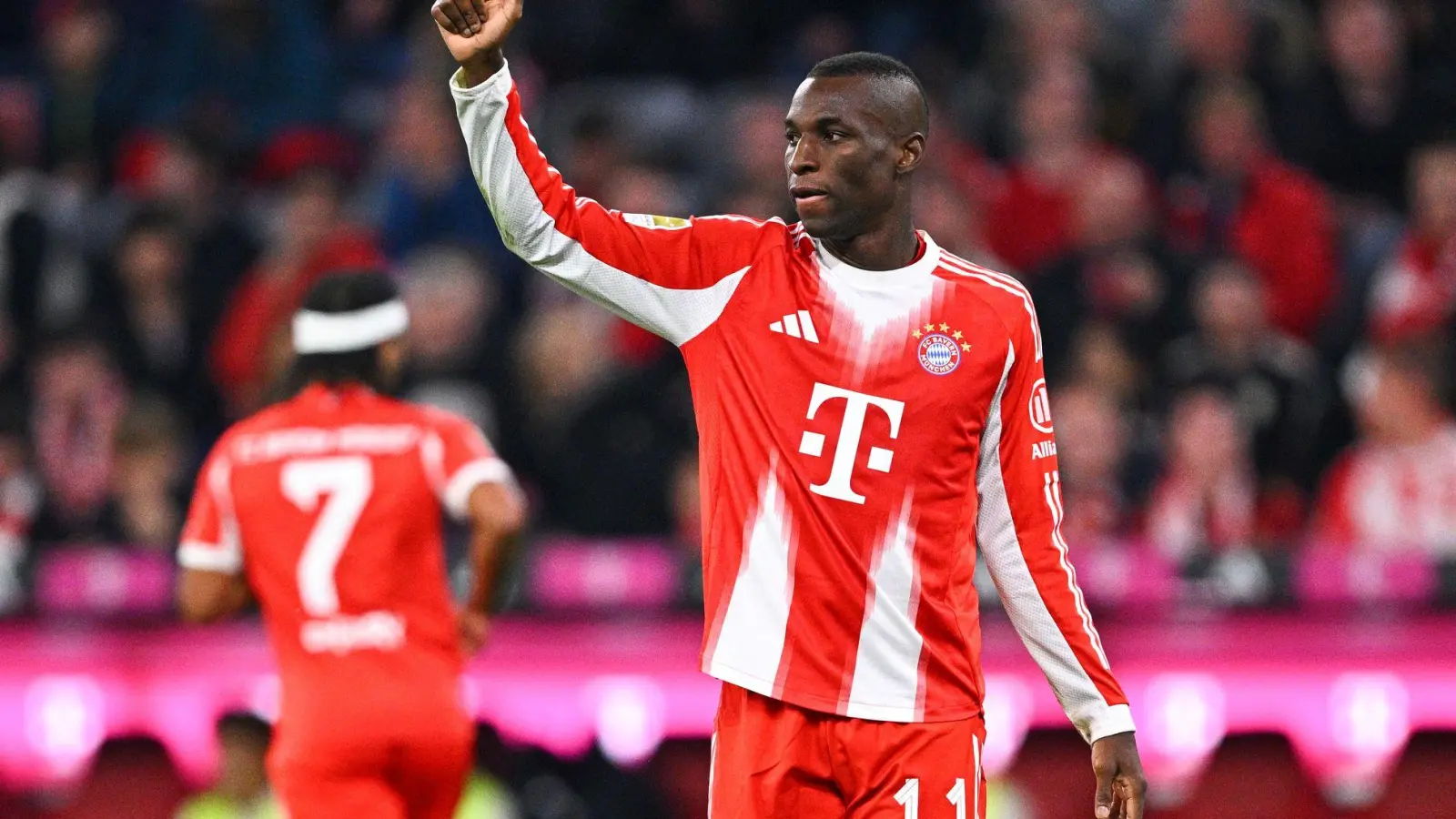 Nicolas Jackson jubelte als Torschütze. (Foto: Tom Weller/dpa)