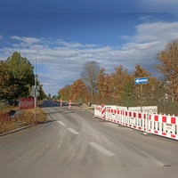 Die Beschilderung ist ihrer Zeit voraus: Die Einbahnstraßenregelung in der Külsheimer Straße in Bad Windsheim ändert sich. (Foto: Alexander Rausch)