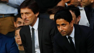 Sportdirektor Leonardo (l) und Präsident Nasser Al-Khelaifi von Paris Saint-Germain. (Foto: Francois Mori/AP/dpa/Archiv)