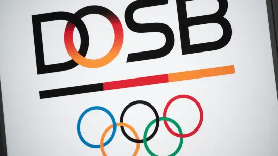 Das Logo des Deutschen Olympischen Sportbundes  (DOSB). (Foto: Sebastian Gollnow/Deutsche Presse-Agentur GmbH/dpa)