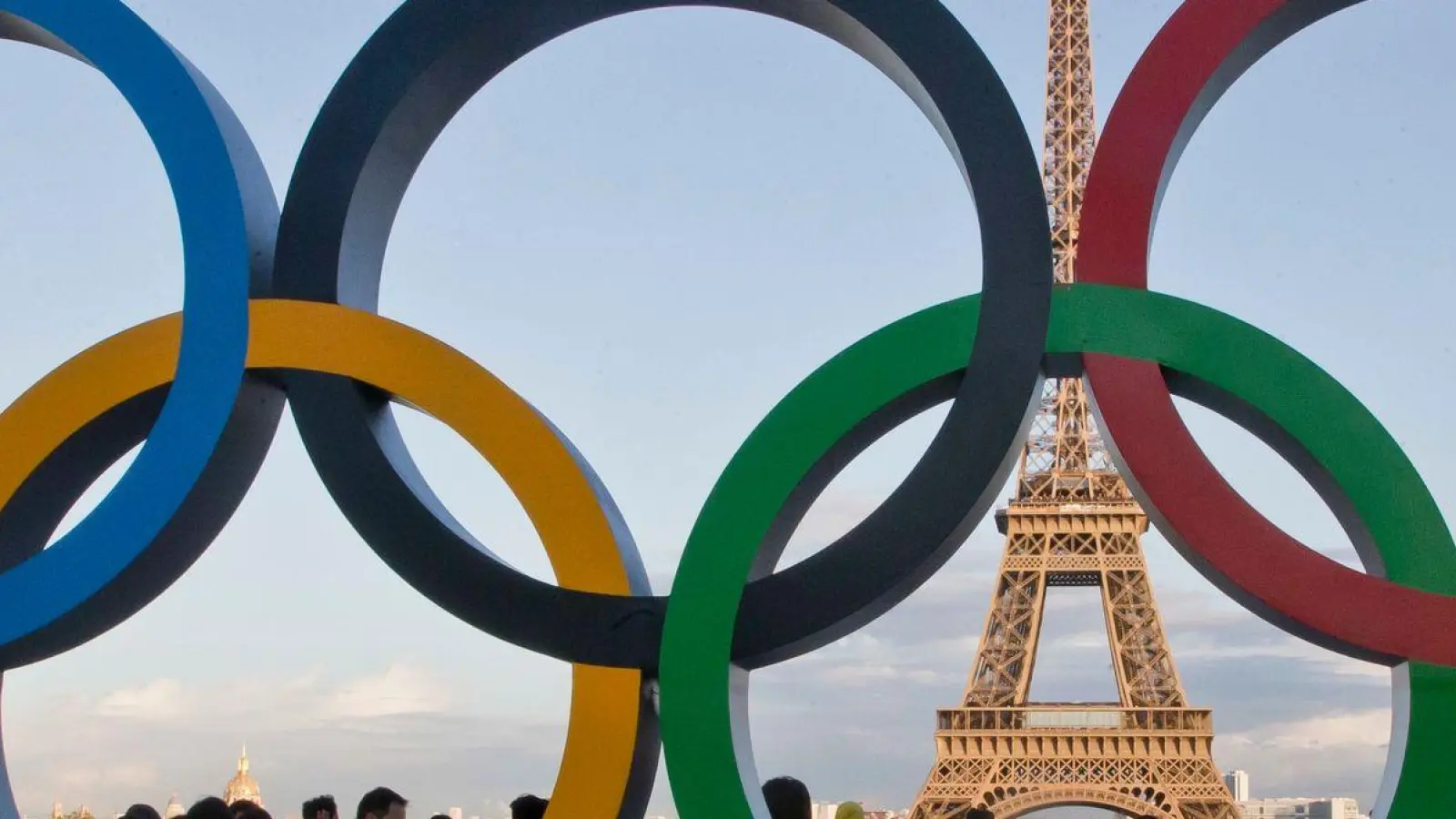 Der Startschuss für die Olympischen Spiele in Paris fällt am 26. Juli. (Foto: Michel Euler/AP/dpa)