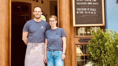 Heike Müller und Fabian Engelhardt haben im Hotel-Gasthof Bezold das Ruder übernommen. (Foto: Corinna Müller)