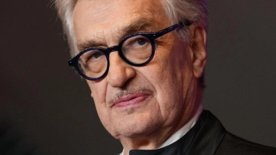 Wim Wenders wird beim Deutschen Filmpreis mit dem Ehrenpreis ausgezeichnet (Archivbild). (Foto: Soeren Stache/dpa)
