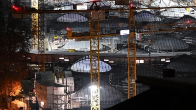 Wann gehen im neuen Stuttgarter Tiefbahnhof auch offiziell die Lichter an? Das ist nach dpa-Informationen weiter unklar. (Foto: Katharina Kausche/dpa)