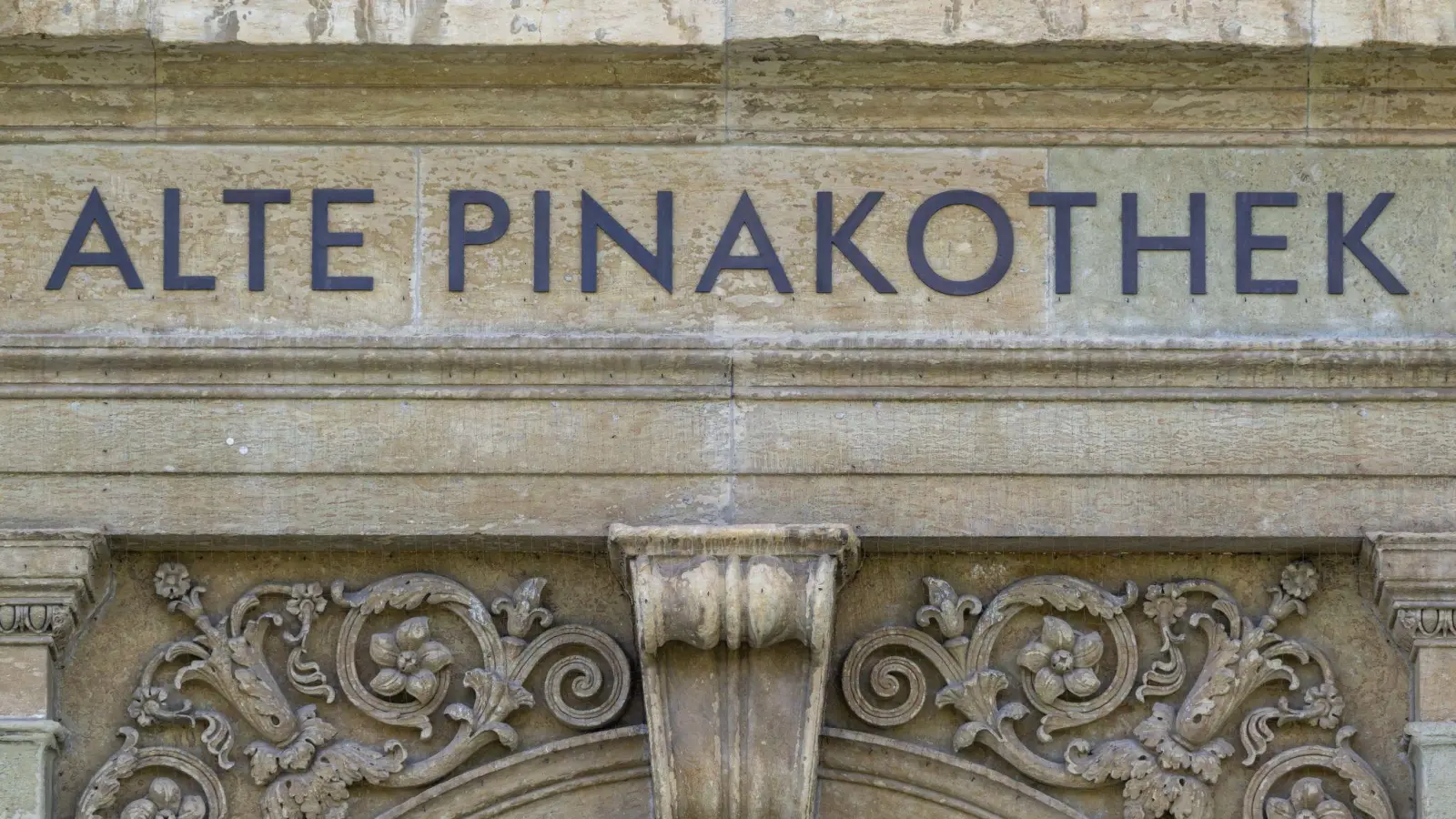 Die Alte Pinakothek in der bayerischen Landeshauptstadt. (Foto: Peter Kneffel/dpa)