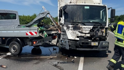 Für zwei Arbeiter kam jede Hilfe zu spät.  (Foto: -/NWM-TV/dpa)